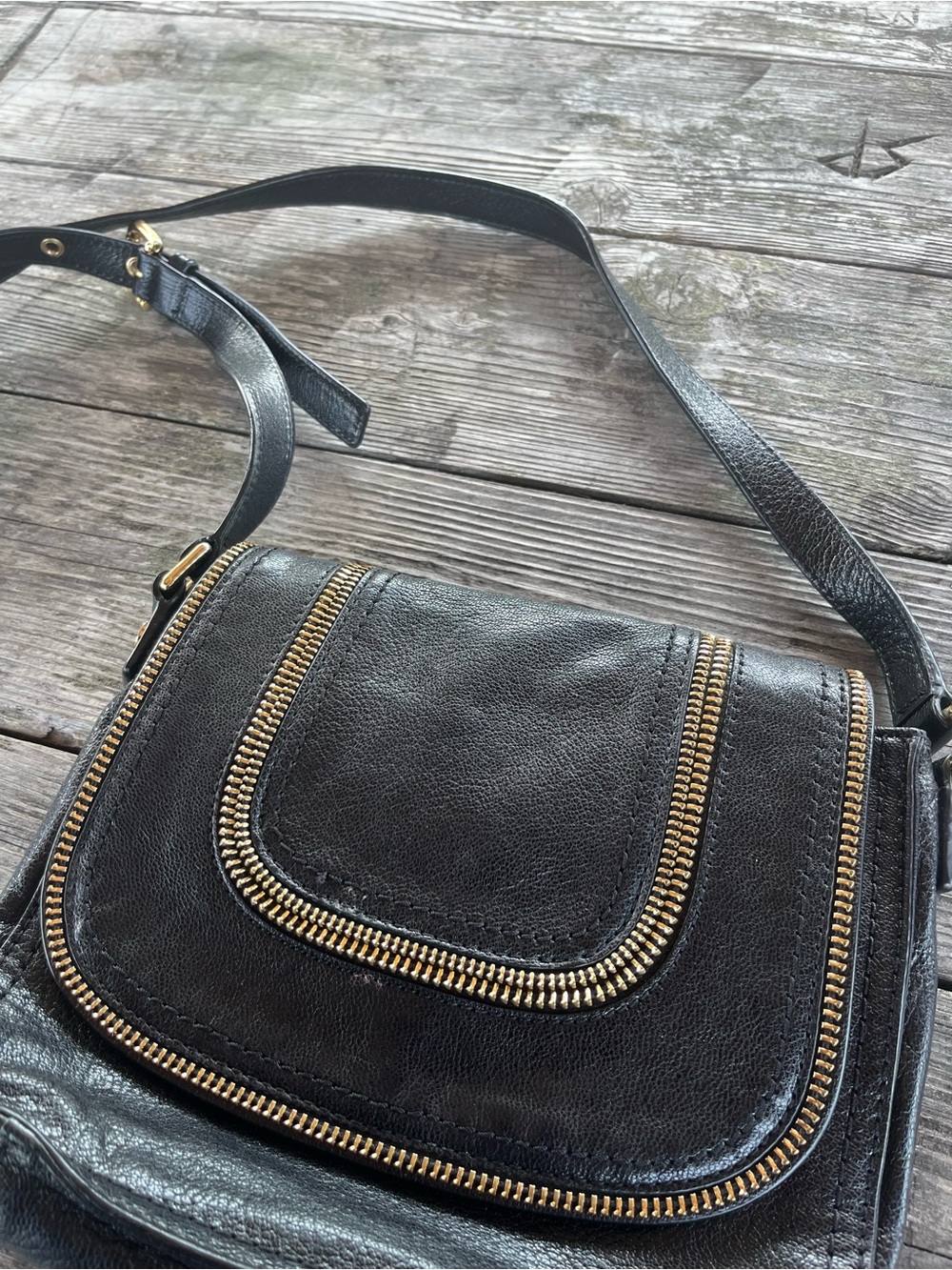 Michael KORS Black Leather Crossbody Bag with Gold Zipper Trim glazed leather
